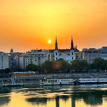 Luxury Residence With A Beautiful View For The Danube River บูดาเปสต์ ภายนอก รูปภาพ