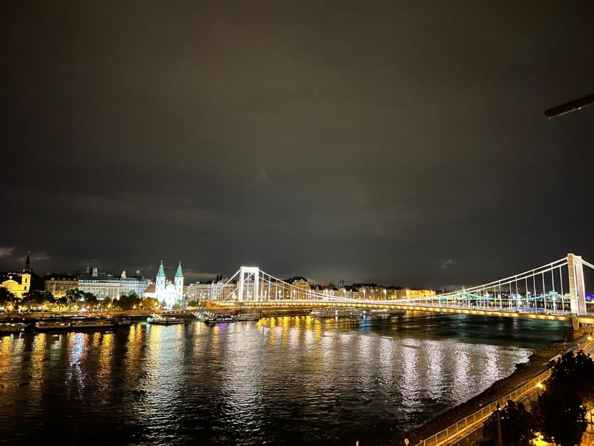Luxury Residence With A Beautiful View For The Danube River บูดาเปสต์ ภายนอก รูปภาพ