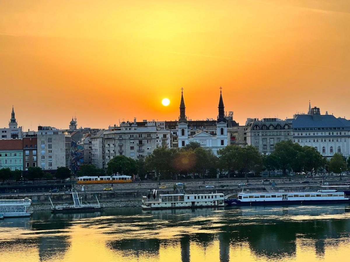 Luxury Residence With A Beautiful View For The Danube River บูดาเปสต์ ภายนอก รูปภาพ